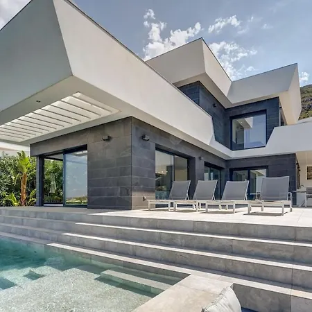 Belvilla By Oyo Casa Leda 빌라